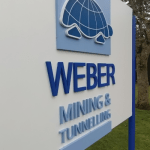 Photo d'un panneau bi-mât extérieur