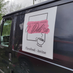 Plaque magnétique véhicule